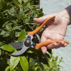 Pair Of Red Handle Secateurs 9 Pair Of Red Handle Secateurs -Gardenista Store 120033 4