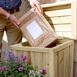 Parcel Safe Store With Planter 8 Parcel Safe Store With Planter -Gardenista Store 161418 3